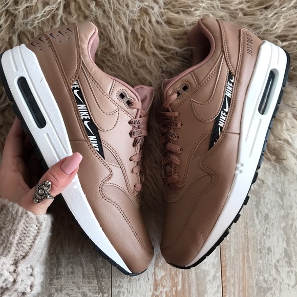 NWT Nike Air Max 1 Special edition - Picture 2 of 8